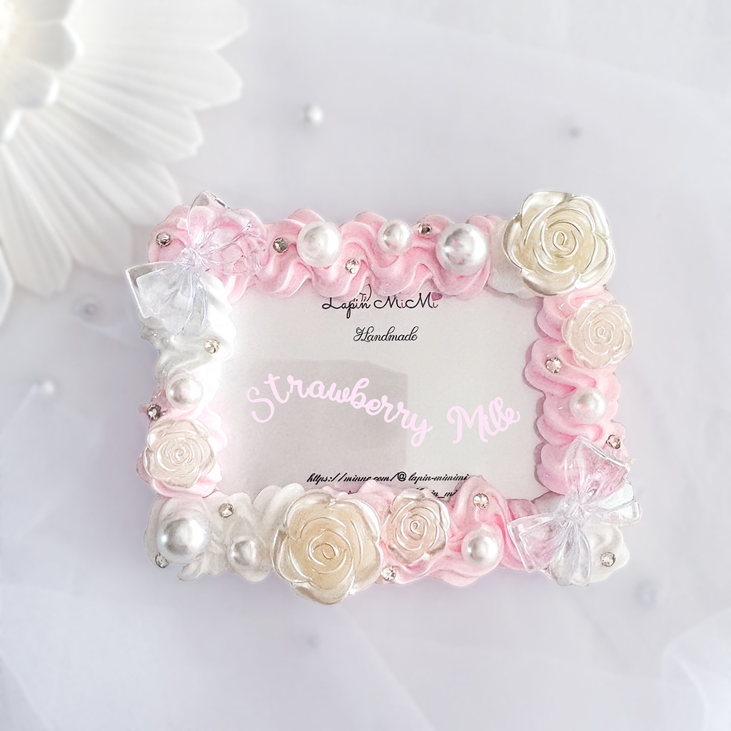 ★受注製作★【縦横デザイン】ホイップデコ 硬質トレカケース ピンク 白 リボン 薔薇 チェキ カード ケース