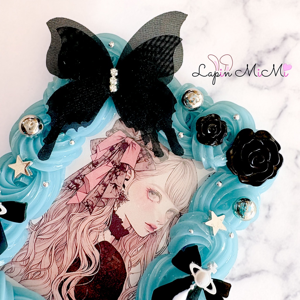 【受注製作】くすみ クリア ホイップデコ B8 硬質トレカケース 黒 リボン ゴシック ゴスロリ チェキ カード ケース