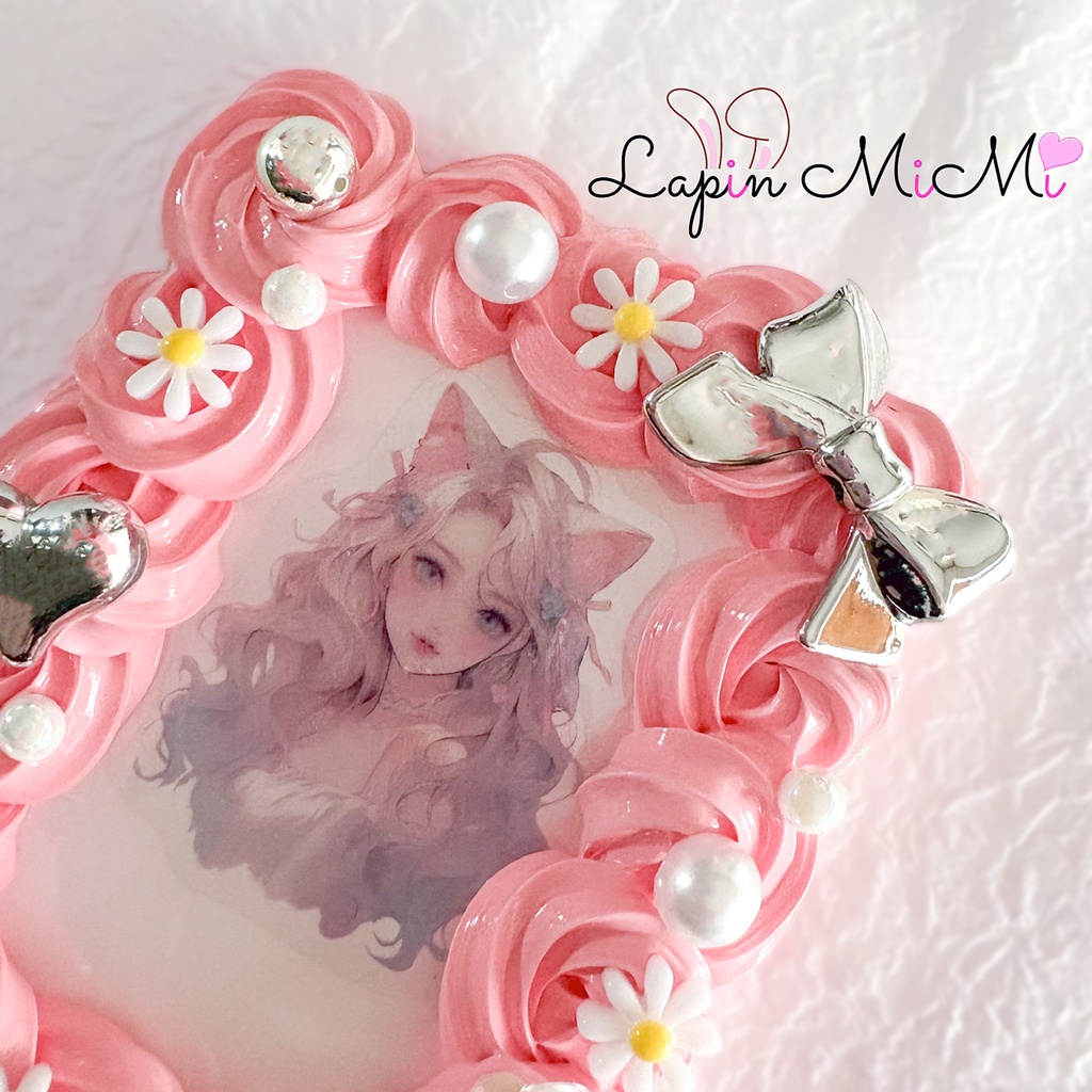 【受注製作】くすみピンク ホイップデコ 硬質トレカケース シルバー 花 リボン チェキ カード ケース