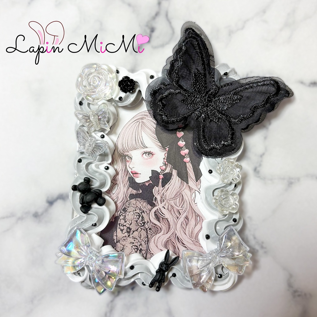 グレー 白 ホイップデコ 硬質トレカケース 黒 レース 蝶 ゴシック調 クリア リボン チェキ カード ケース