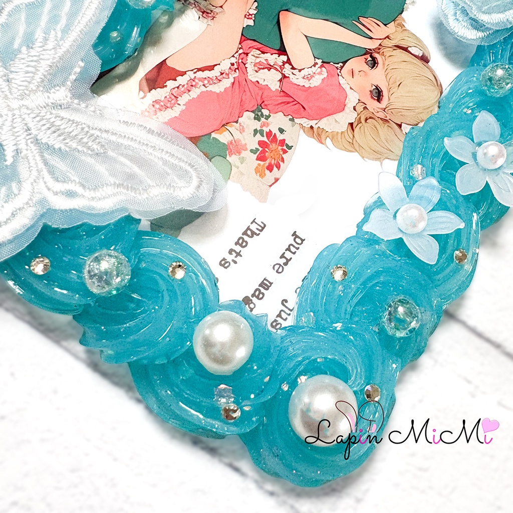 【B7】大判 L版 水色 クリア ホイップデコ 硬質トレカケース ポストカード ハガキ レース 蝶 白 ケース