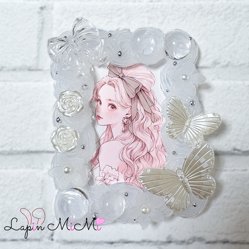 クリア ホイップデコ 硬質トレカケース 白 蝶 バブル きれいめ リボン 薔薇 上品 ケース