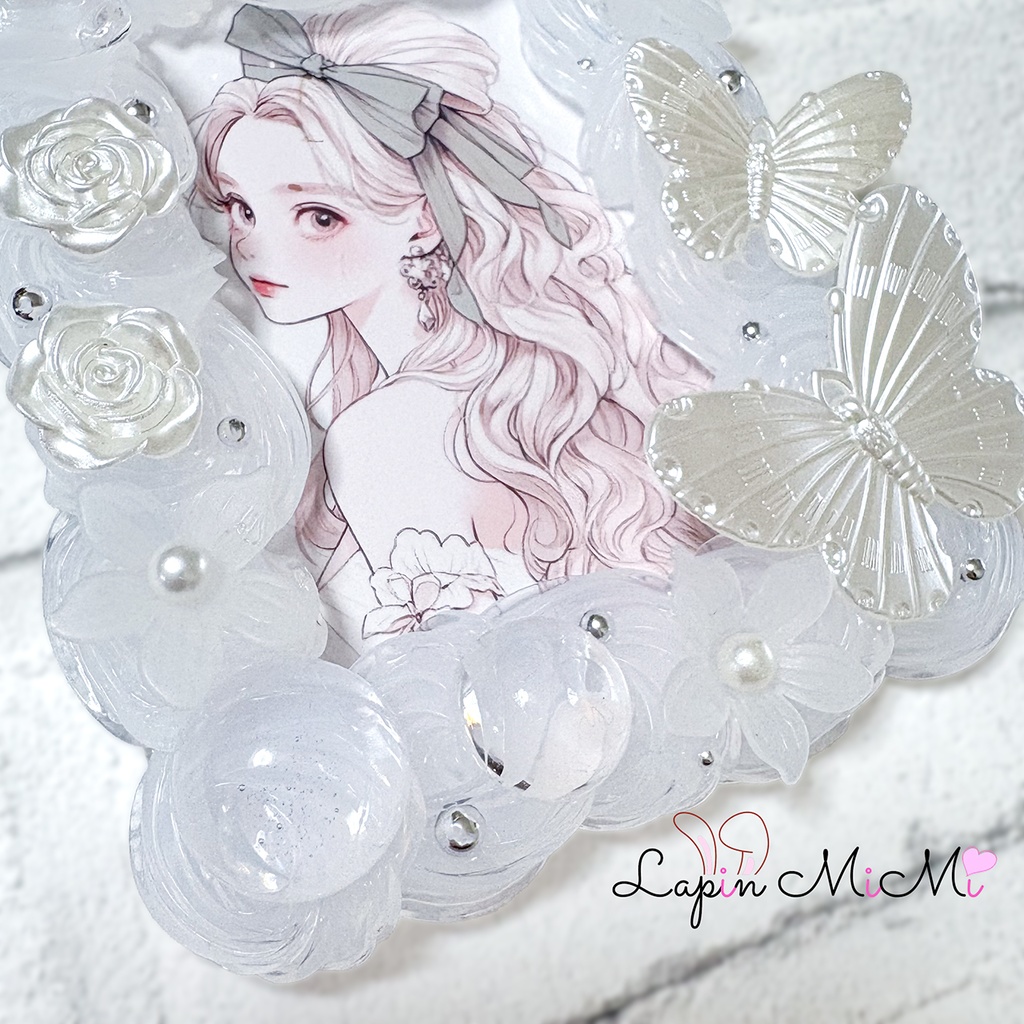 クリア ホイップデコ 硬質トレカケース 白 蝶 バブル きれいめ リボン 薔薇 上品 ケース