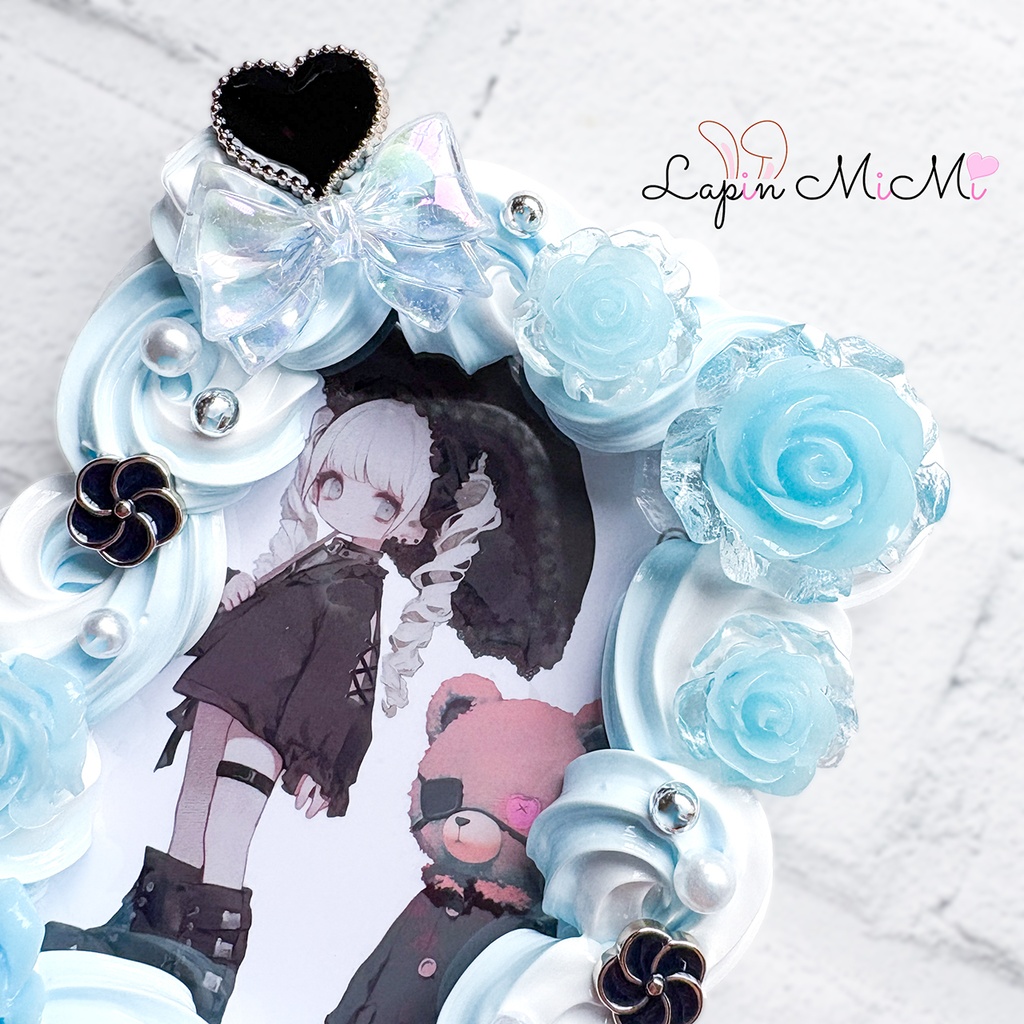 【受注製作】水色 白 ツートン ホイップデコ 硬質トレカケース クリア リボン 薔薇 きれいめ カード ケース