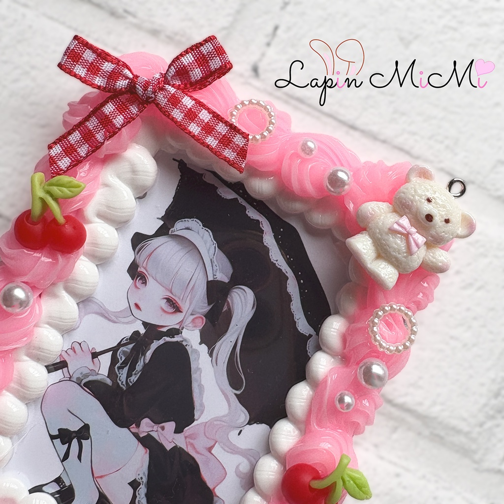 【受注製作】白 ピンク ホイップデコ 硬質トレカケース B8 チェック リボン くま ポップ かわいい チェキ カード ケース