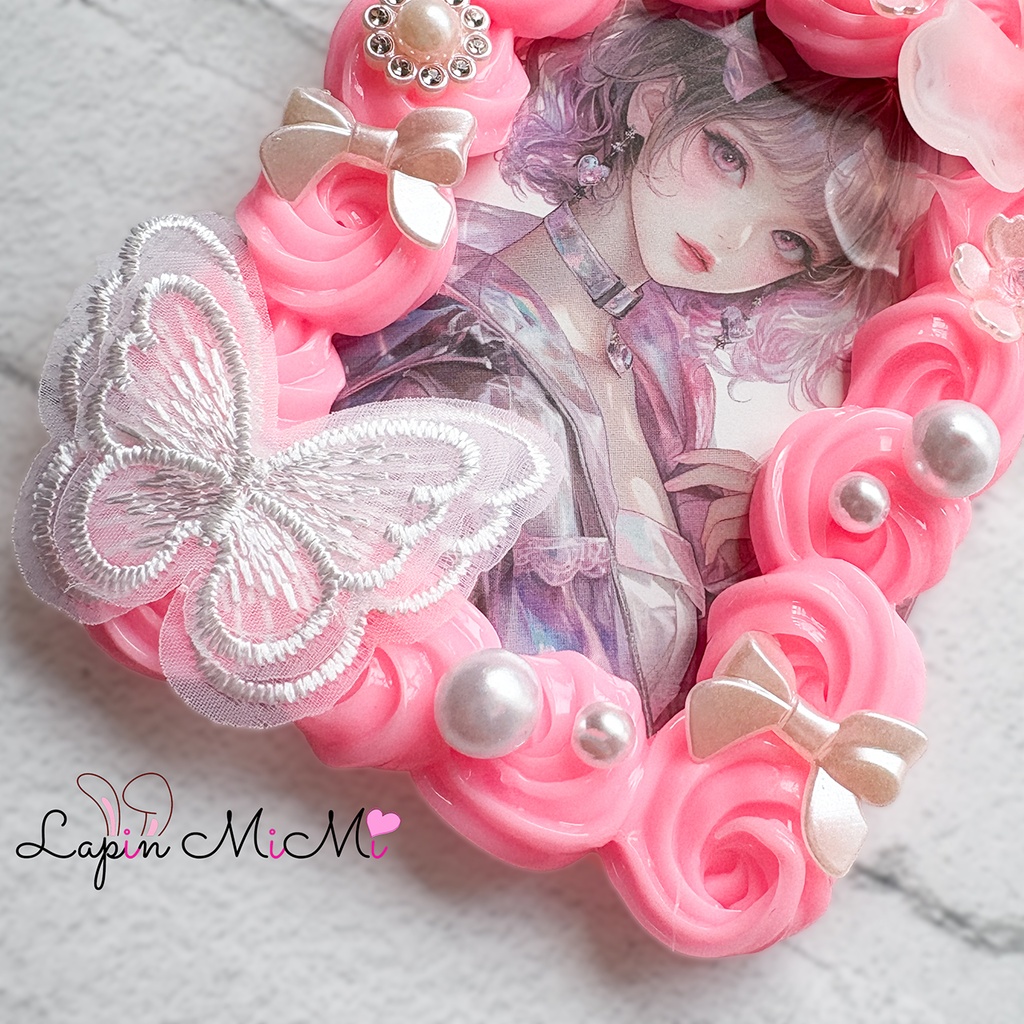 ピンク ホイップデコ 硬質トレカケース B8 チェキ 白 レース 蝶 花 リボン かわいい カード ケース