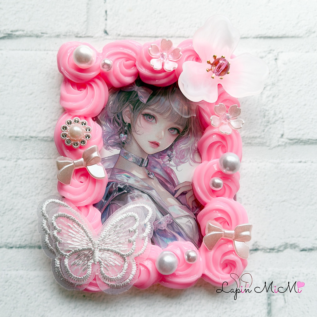 ピンク ホイップデコ 硬質トレカケース B8 チェキ 白 レース 蝶 花 リボン かわいい カード ケース