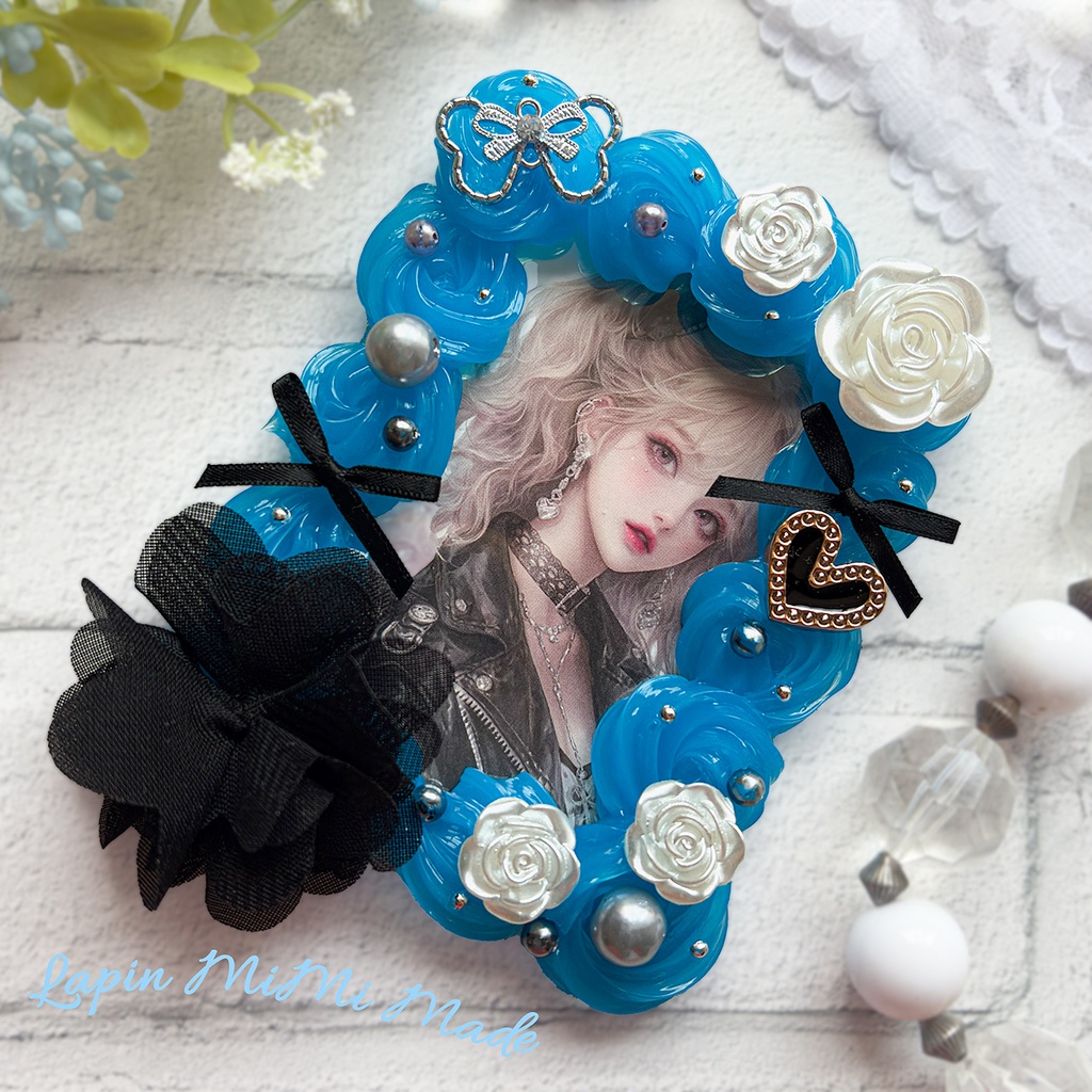 ブルー クリア ホイップデコ 硬質トレカケース B8 チェキ 黒 シフォン 花 白 薔薇 ゴシック リボン カード ケース