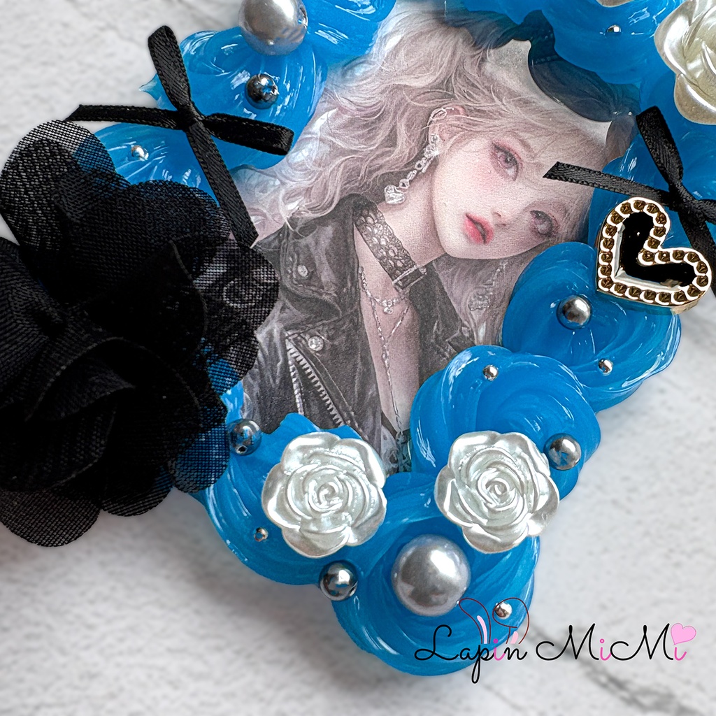 ブルー クリア ホイップデコ 硬質トレカケース B8 チェキ 黒 シフォン 花 白 薔薇 ゴシック リボン カード ケース