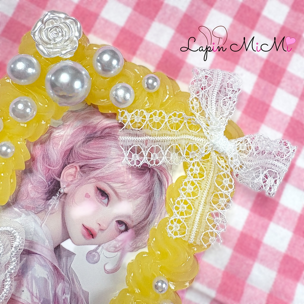 黄色 クリア ホイップデコ B8 硬質トレカケース チェキ レース リボン 蝶 大粒 パール カード ケース