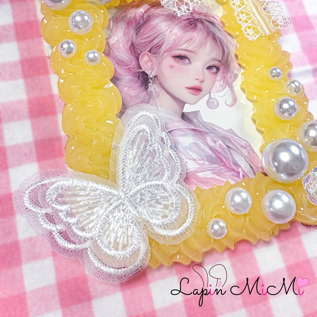 黄色 クリア ホイップデコ B8 硬質トレカケース チェキ レース リボン 蝶 大粒 パール カード ケース