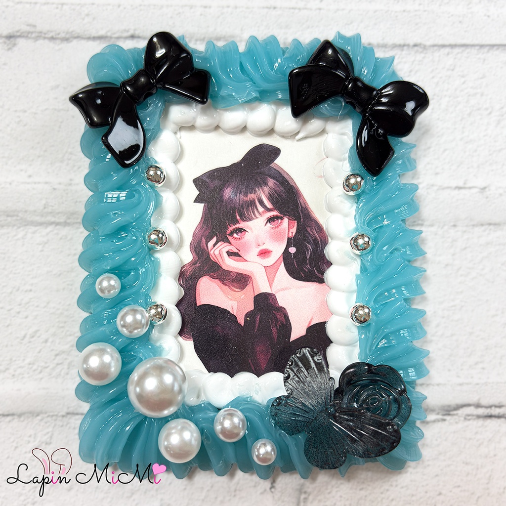 くすみカラー ブルー 白 ホイップデコ B8 硬質トレカケース チェキ 黒 リボン パール シルバー カード ケース