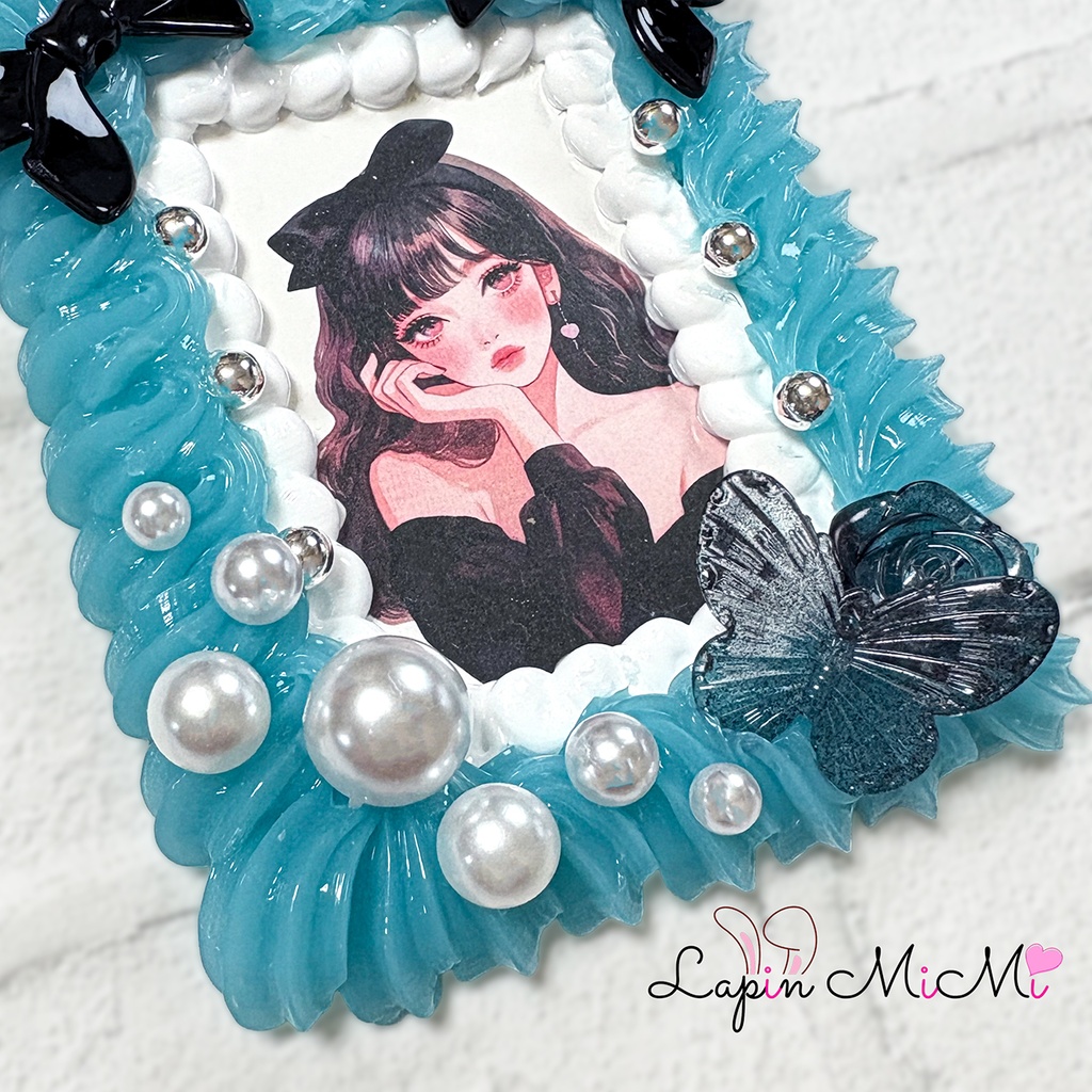 くすみカラー ブルー 白 ホイップデコ B8 硬質トレカケース チェキ 黒 リボン パール シルバー カード ケース