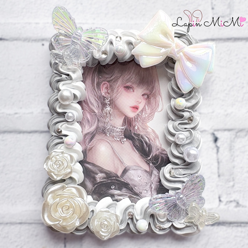 白 グレー ツートン ホイップデコ 硬質トレカケース B8 チェキ クリア 蝶 白 リボン 薔薇 カード ケース