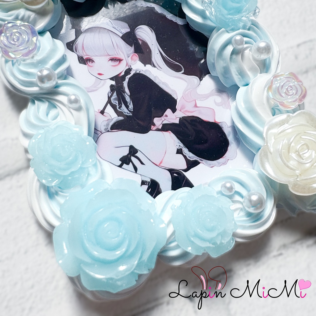 白 水色 ホイップデコ 硬質トレカケース B8 薔薇 ガラスビーズ チェキ カード ケース