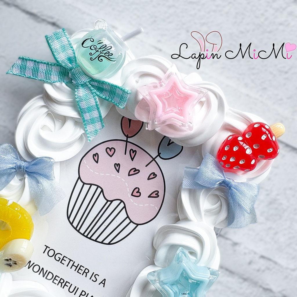 【受注製作】白 ホイップデコ 硬質トレカケース B8 ブルー チェック リボン お菓子 フルーツ ポップ カード ケース