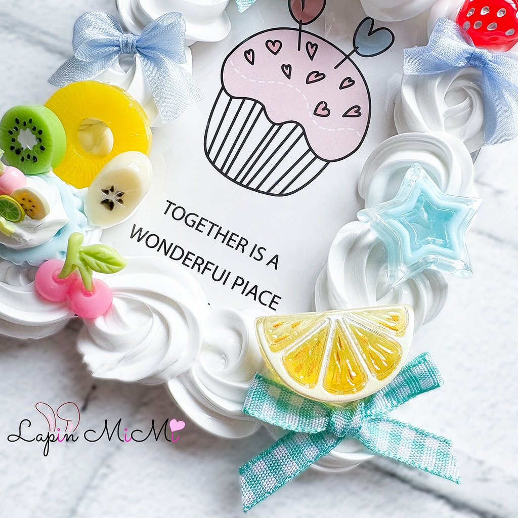 【受注製作】白 ホイップデコ 硬質トレカケース B8 ブルー チェック リボン お菓子 フルーツ ポップ カード ケース