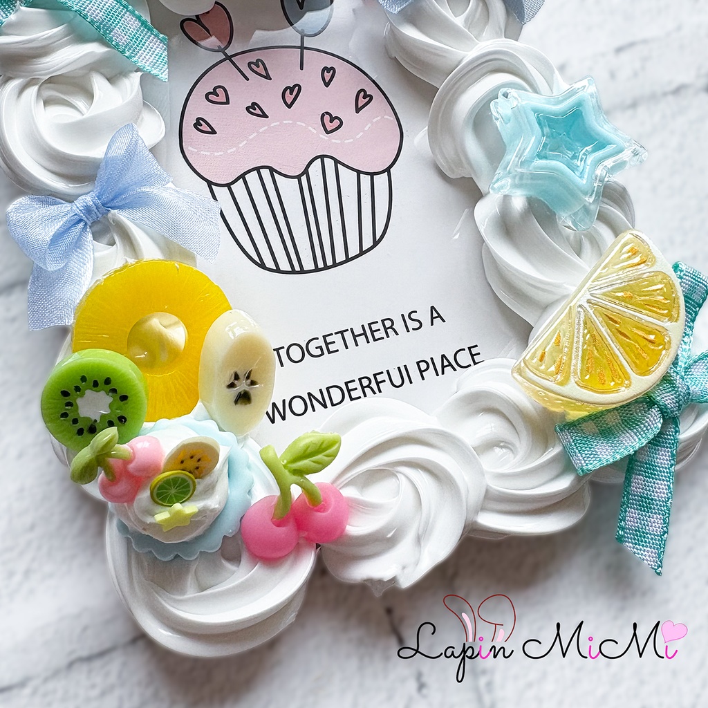 【受注製作】白 ホイップデコ 硬質トレカケース B8 ブルー チェック リボン お菓子 フルーツ ポップ カード ケース