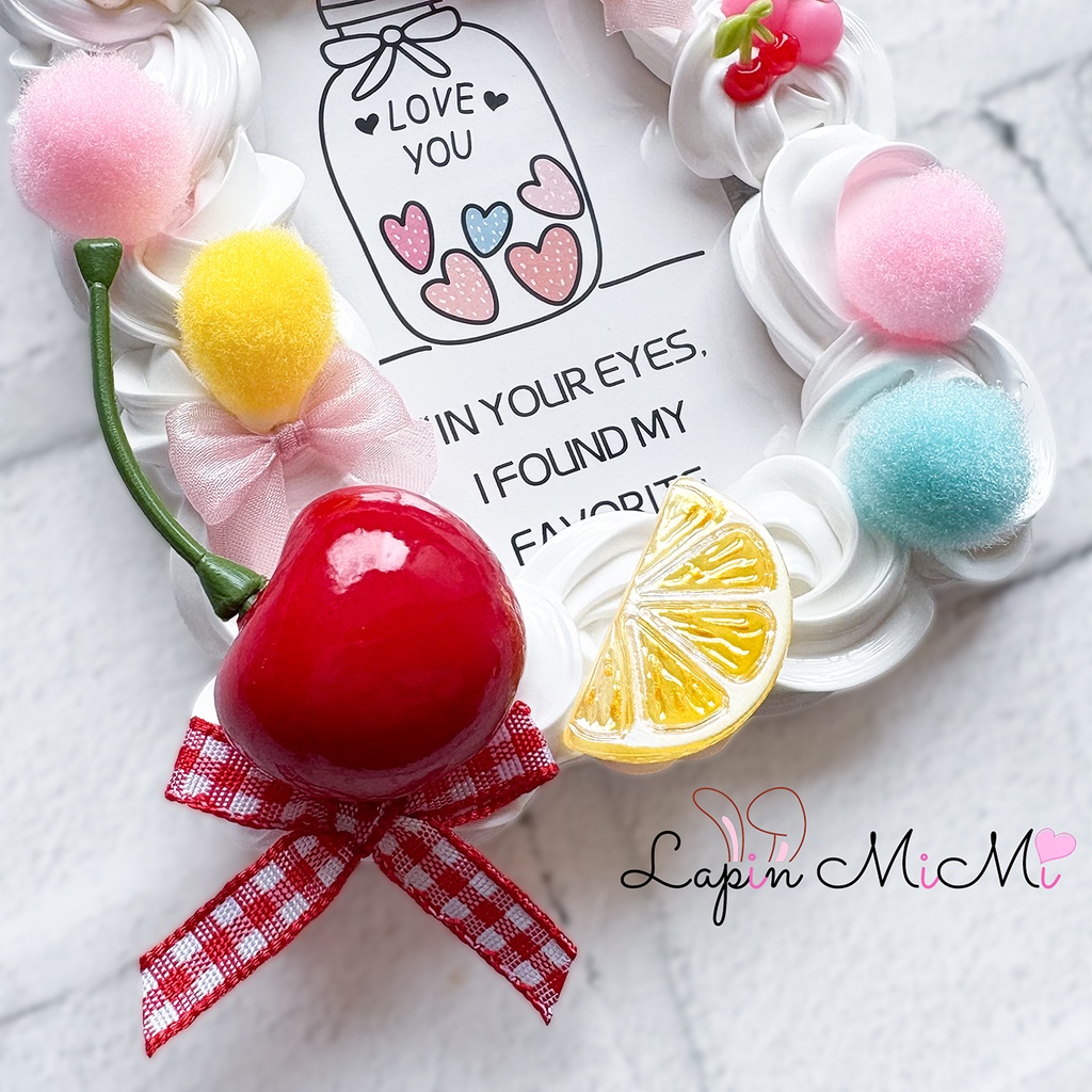 白 ホイップデコ 硬質トレカケース B8 赤 チェック リボン さくらんぼ いちご ポップ かわいい カード ケース