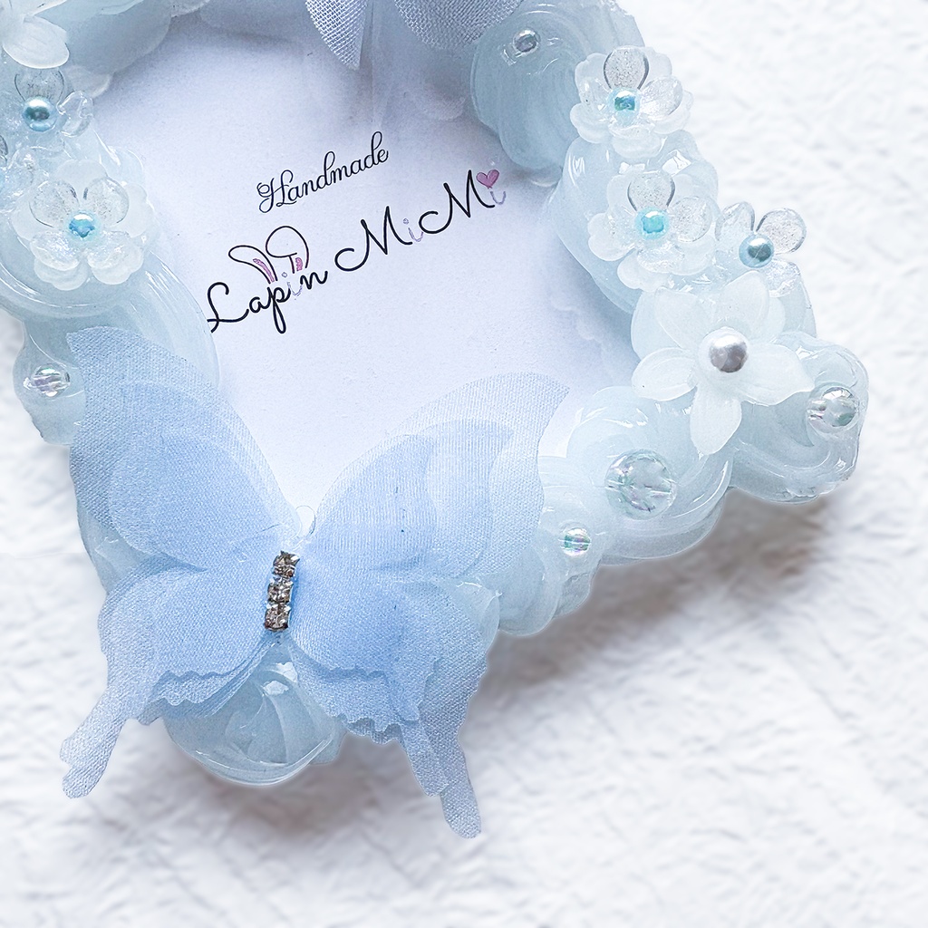 ブルー クリア ホイップデコ 硬質トレカケース B8 シフォン 蝶 花 ビーズ さわやか 水色 きれいめ カード ケース