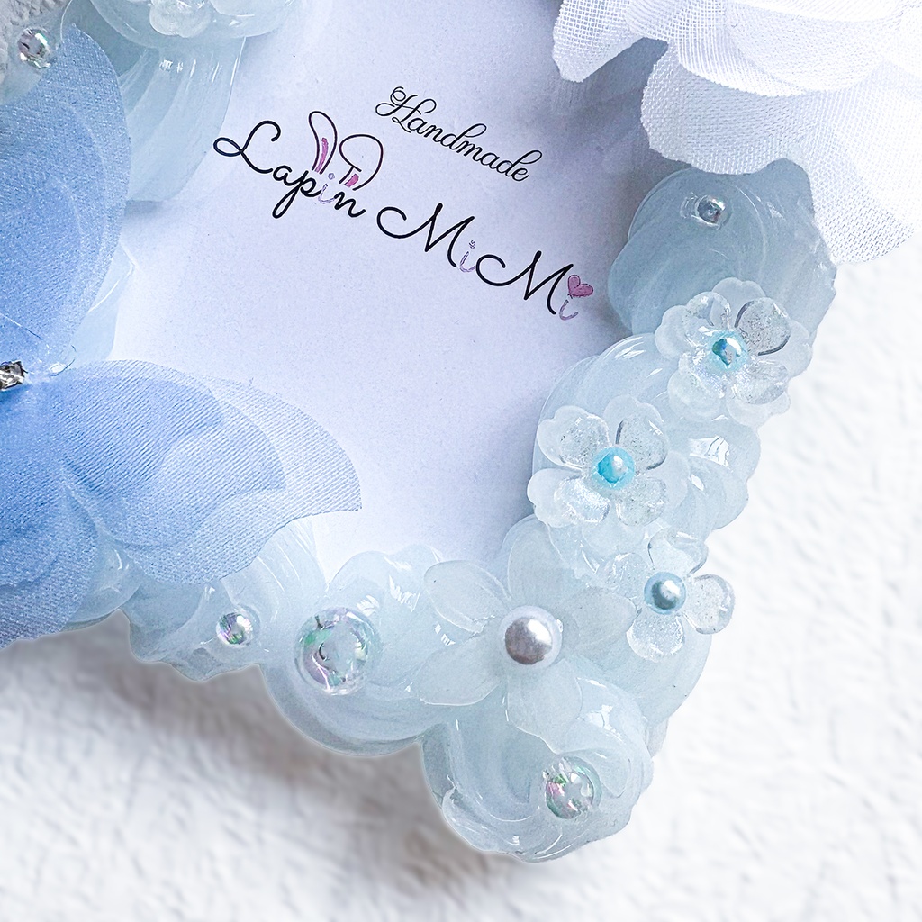 ブルー クリア ホイップデコ 硬質トレカケース B8 シフォン 蝶 花 ビーズ さわやか 水色 きれいめ カード ケース