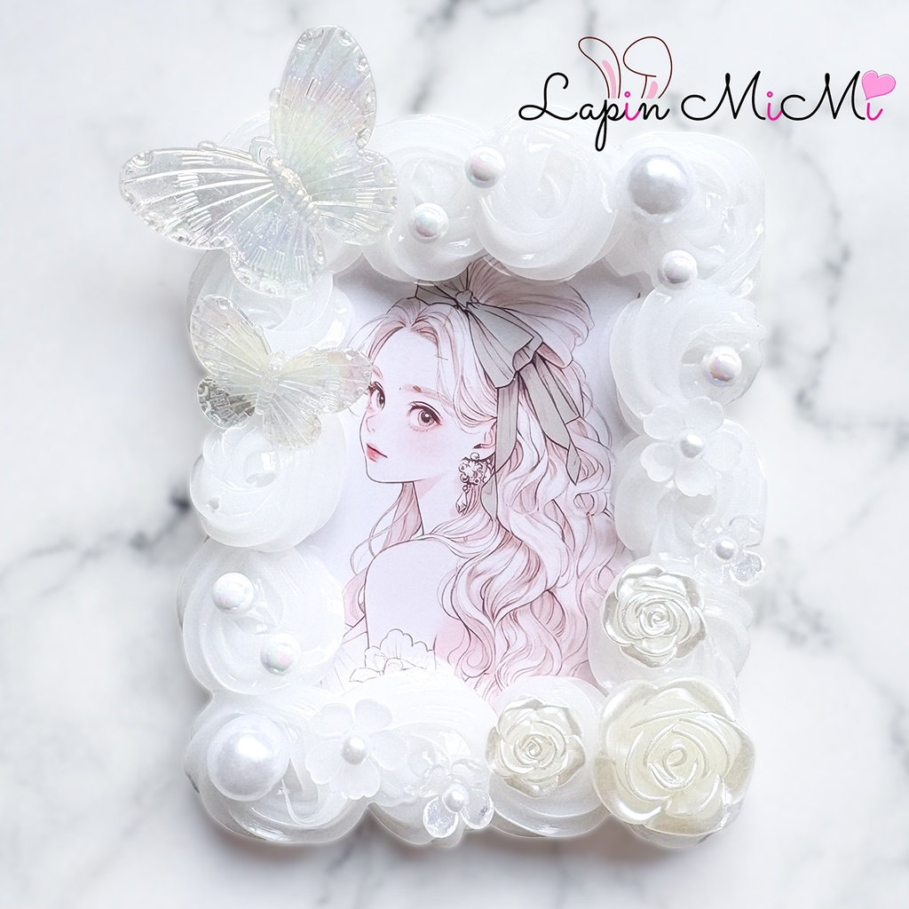 【受注製作】白 クリア ホイップデコ 硬質トレカケース B8 蝶 薔薇 プリンセス 高見え 上品 カード ケース