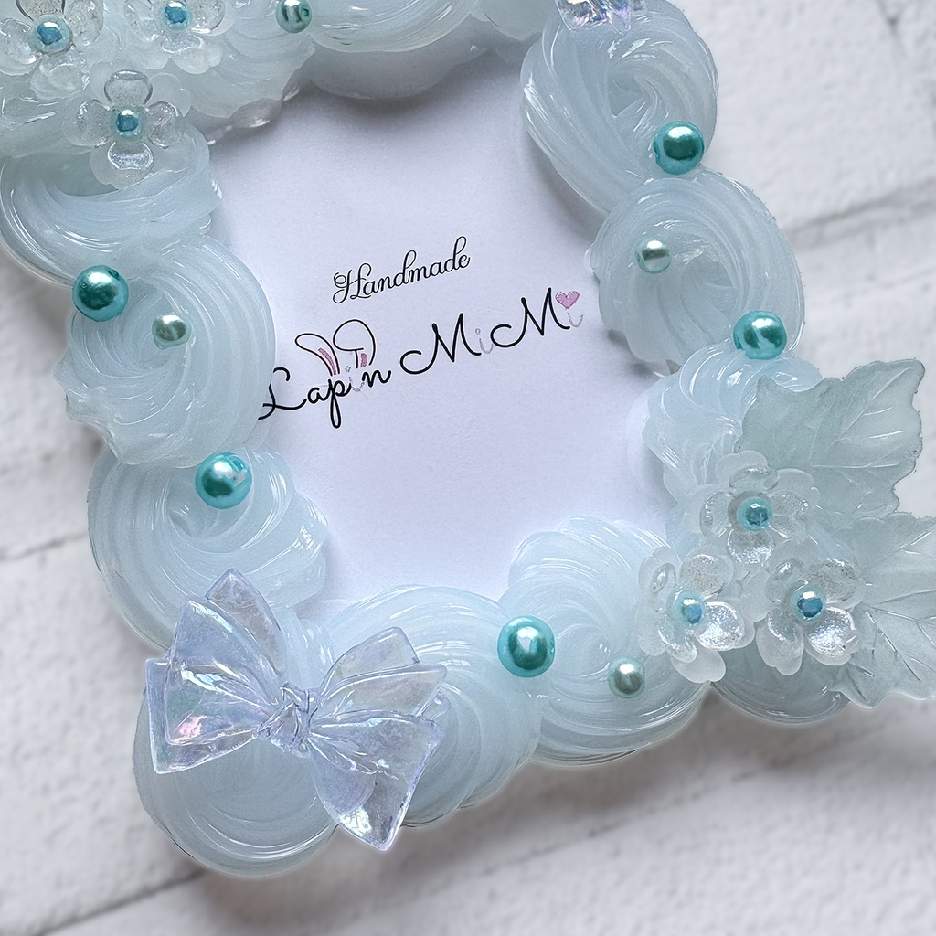 【受注製作】水色 クリア ホイップデコ 硬質トレカケース B8 チェキ リボン 花 きれいめ 上品 カード ケース