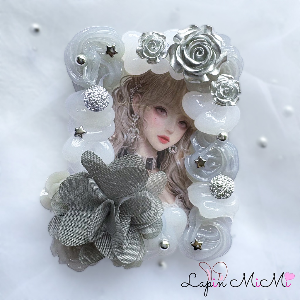 グレー × クリア ホイップデコ 硬質トレカケース シルバー 薔薇 星 ビーズ シフォン 花 きれいめ カード ケース