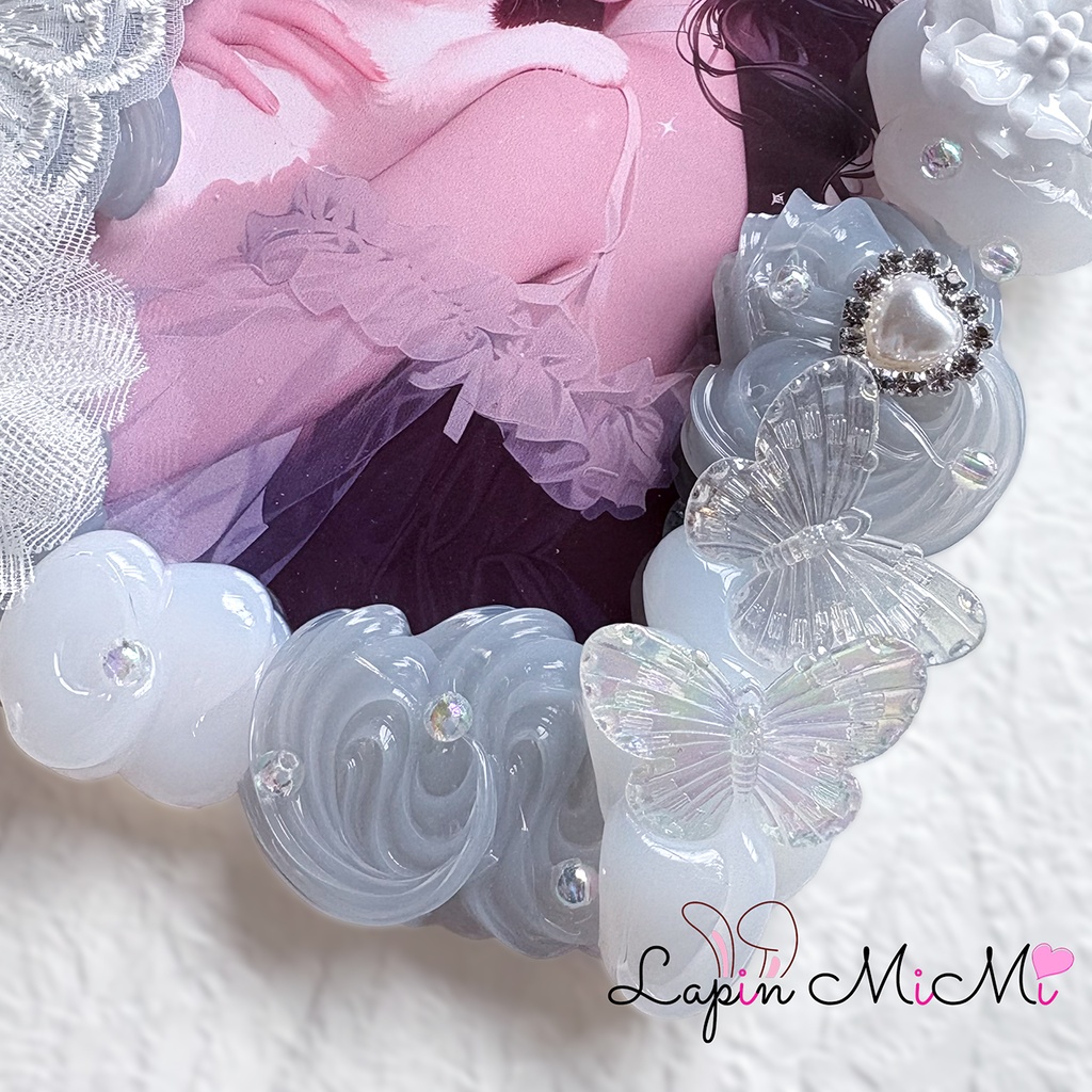 【B7】グレー クリア ホイップデコ 硬質トレカケース ポストカード ハガキ ティアラ 花 レース 刺繍 蝶 花 きれいめ ケース