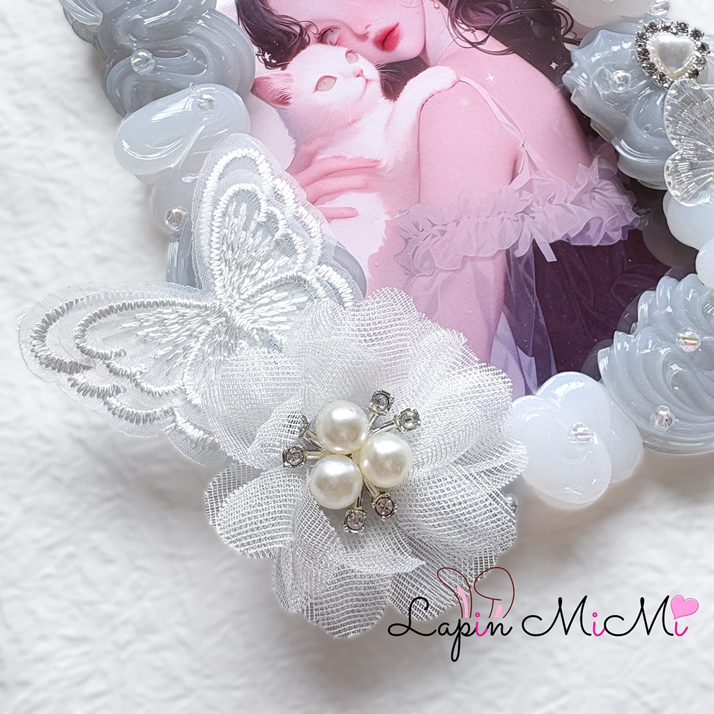 【B7】グレー クリア ホイップデコ 硬質トレカケース ポストカード ハガキ ティアラ 花 レース 刺繍 蝶 花 きれいめ ケース