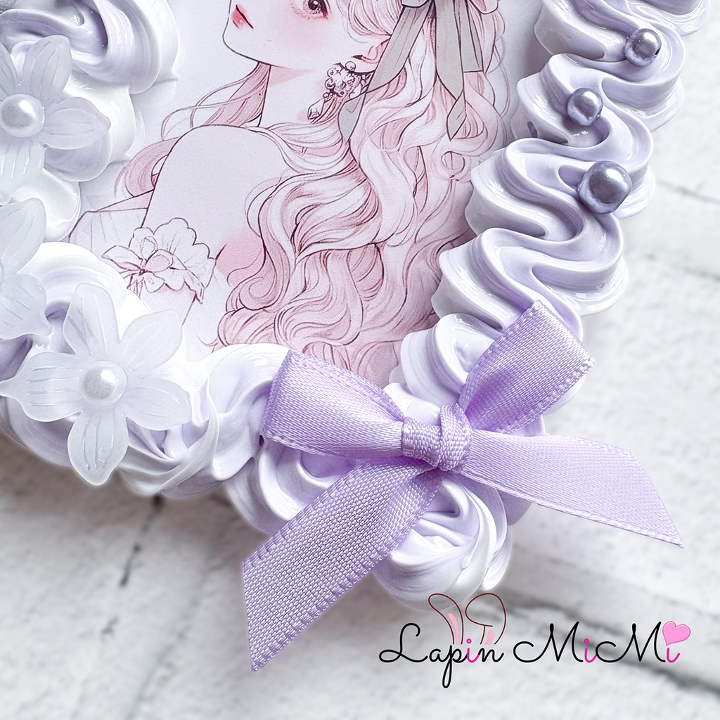 パープル 白 うねうね ホイップデコ トレカケース サテン リボン ホイップ犬 花 カード ケース