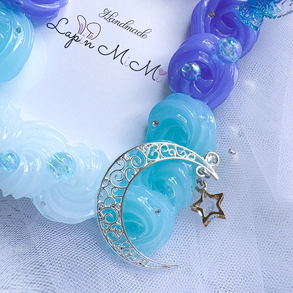 水色 ブルー クリア ホイップデコ 硬質トレカケース B8 花 グラデ 葉 きれいな カード ケース 原神 ラウマ イメージ