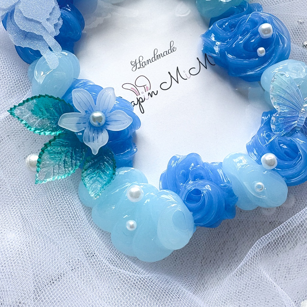 水色 ブルー クリア ホイップデコ 硬質トレカケース B8 シフォン 蝶 花 グラデ 葉 きれいな カード ケース