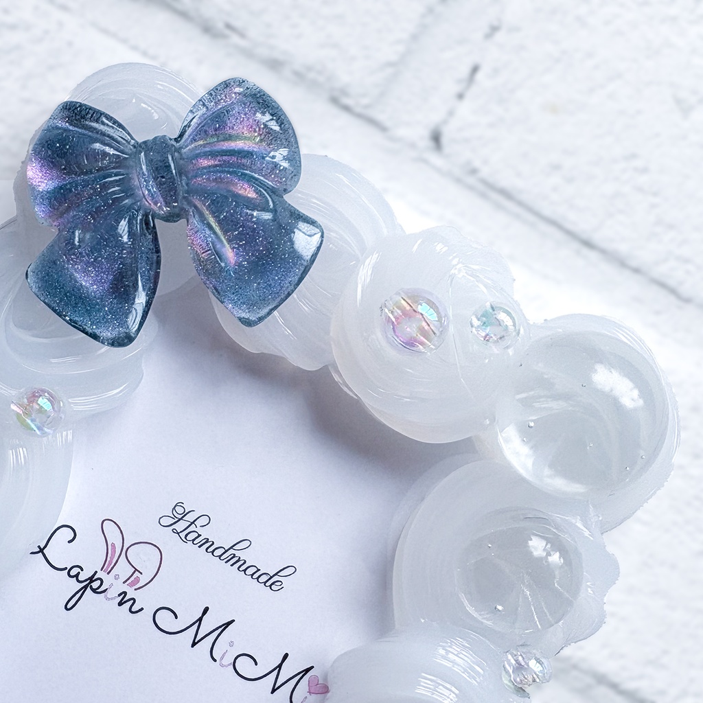 【受注製作】角度でカラー変化 クリア ホイップデコ 硬質トレカケース B8 チェキ マグネット ジェル リボン ハート ブルー パープル 上品 カード ケース