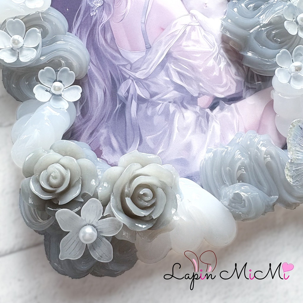 【B7】グレー×クリア ホイップデコ 硬質トレカケース 大判 L版 ハガキ ポストカード シルバー ティアラ 花 蝶 カード ケース