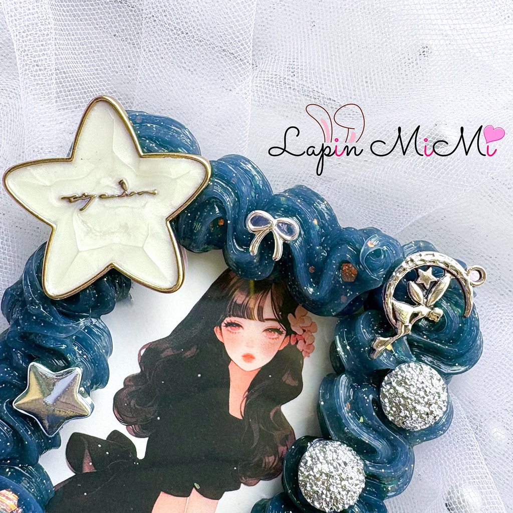 ブルーグレー ラメ入り ホイップデコ 硬質トレカケース B8 シルバー 星 リボン 宇宙 カード ケース