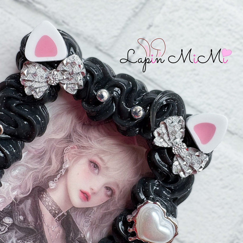 黒 ラメ ホイップデコ 硬質トレカケース B8 ネコ耳 白猫 シルバー リボン カード ケース