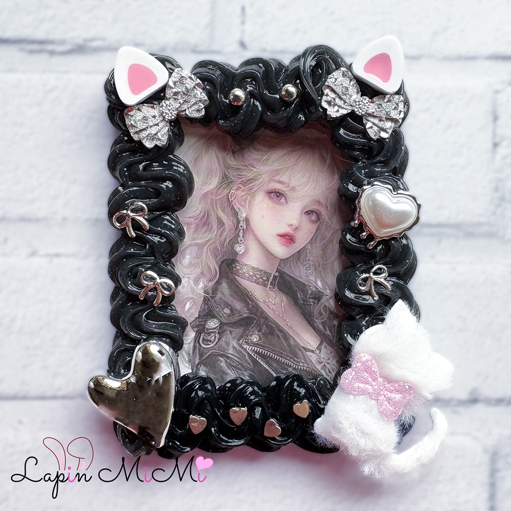 黒 ラメ ホイップデコ 硬質トレカケース B8 ネコ耳 白猫 シルバー リボン カード ケース