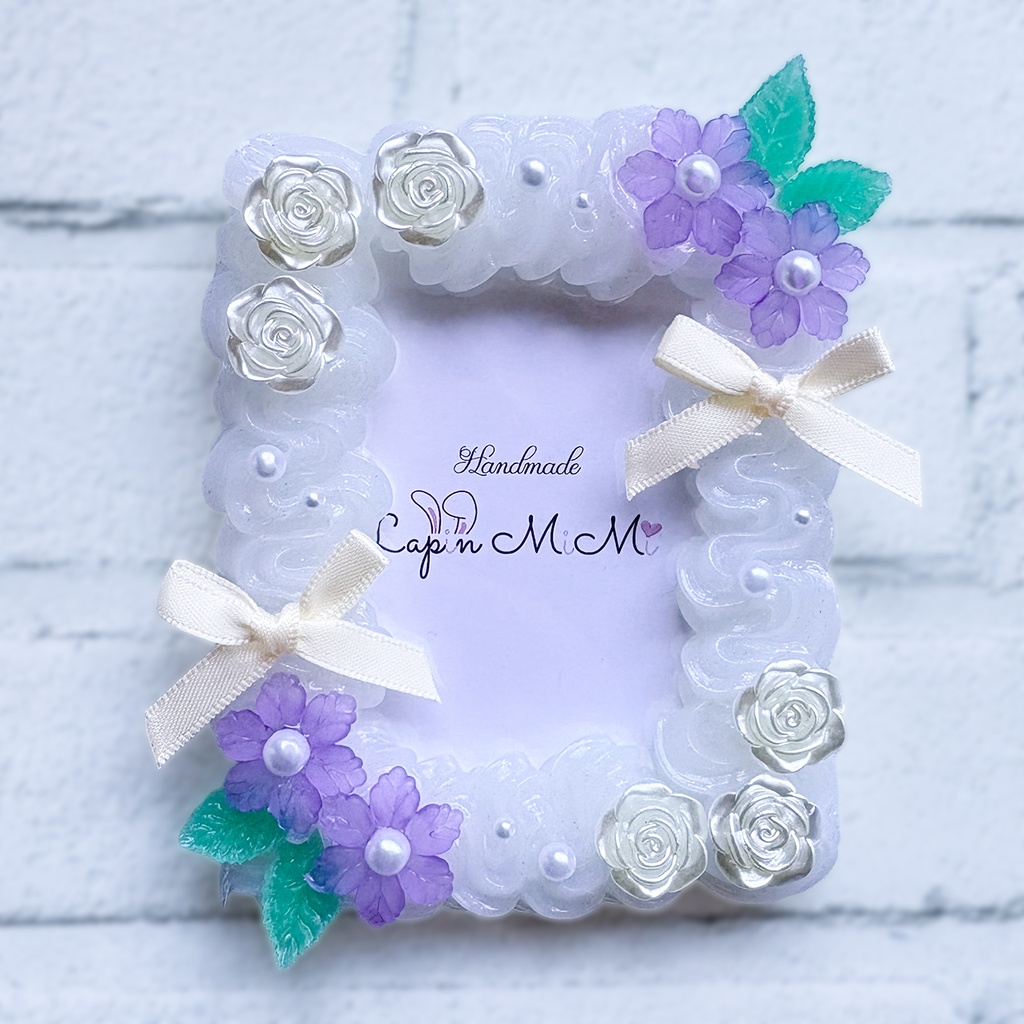 パールホワイト ホイップデコ 硬質トレカケース B8 チェキ ニュアンスカラー 花 サテンリボン 薔薇 カード ケース