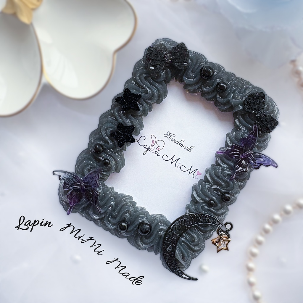 黒 クリア シルバー ラメ ホイップデコ 硬質トレカケース B8 月 星チャーム付き 花 蝶 ゴシック カード ケース 　