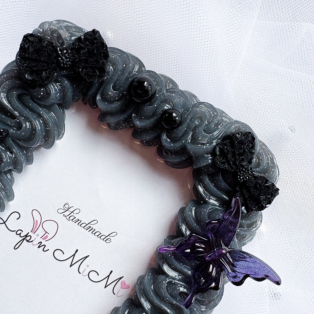 黒 クリア シルバー ラメ ホイップデコ 硬質トレカケース B8 月 星チャーム付き 花 蝶 ゴシック カード ケース