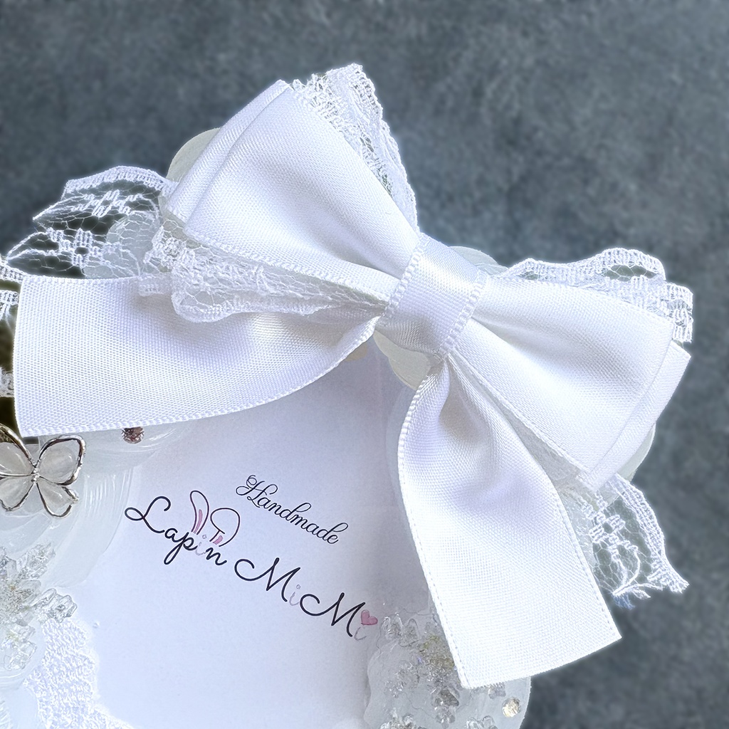 クリア ホイップデコ 硬質トレカケース B8 サテン レース 白 リボン ぽんぽん 姫 プリンセス マグネット ラメ 雪の結晶 チェキ カード ケース