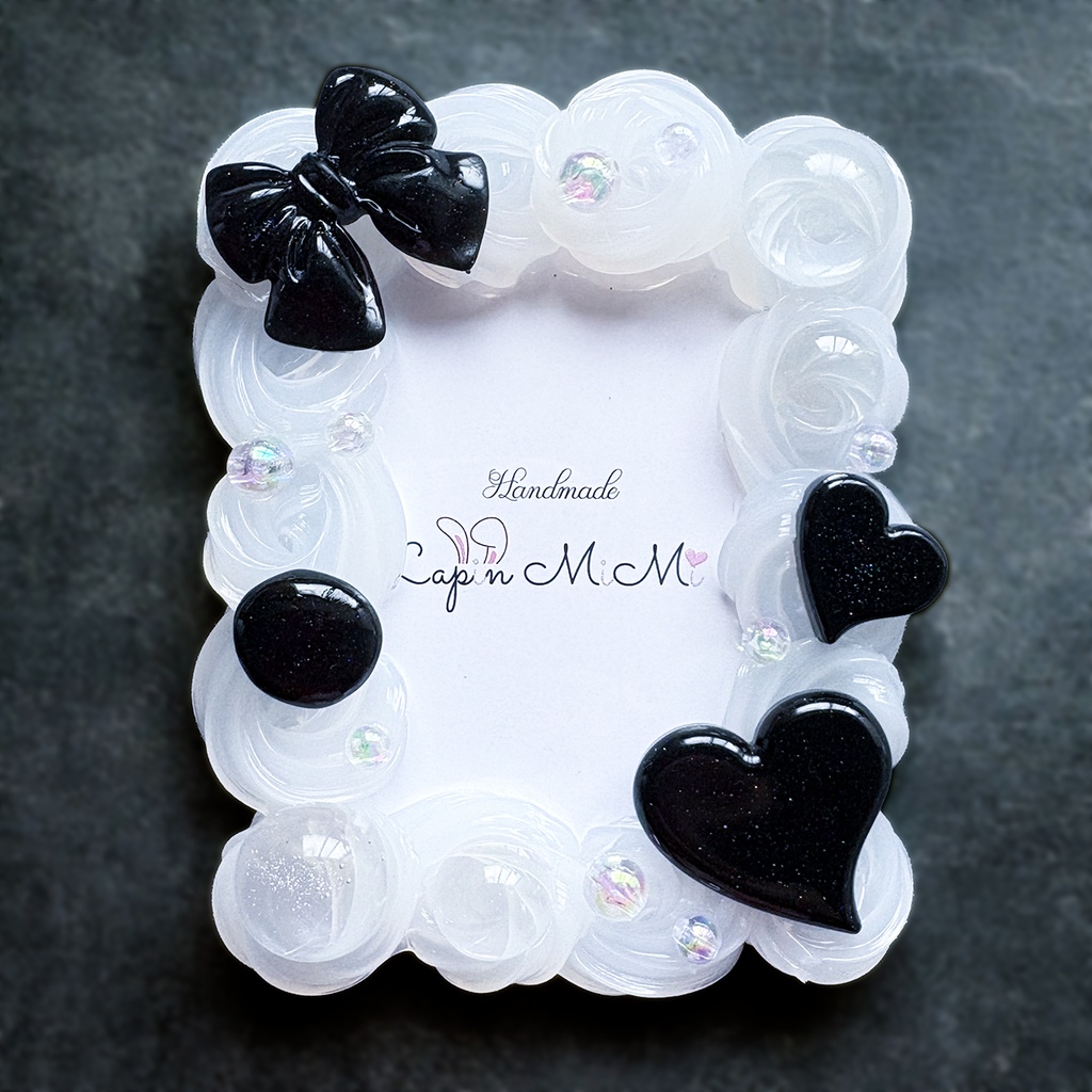 クリア ホイップデコ 硬質トレカケース B8 チェキ 黒 ラメ リボン ハート 上品 カード ケース