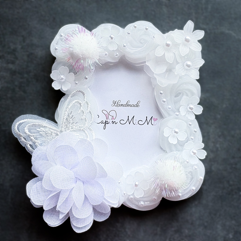 白 クリア ホイップデコ 硬質トレカケース B8 刺繍 レース 蝶 ぽんぽん 姫 プリンセス 花 チェキ カード ケース