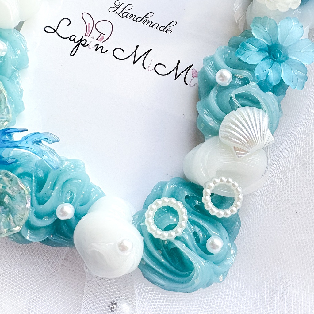 白 くすみブルー クリア ホイップデコ 硬質トレカケース B8 海 人魚 貝 珊瑚 上品 きれいめ カード ケース