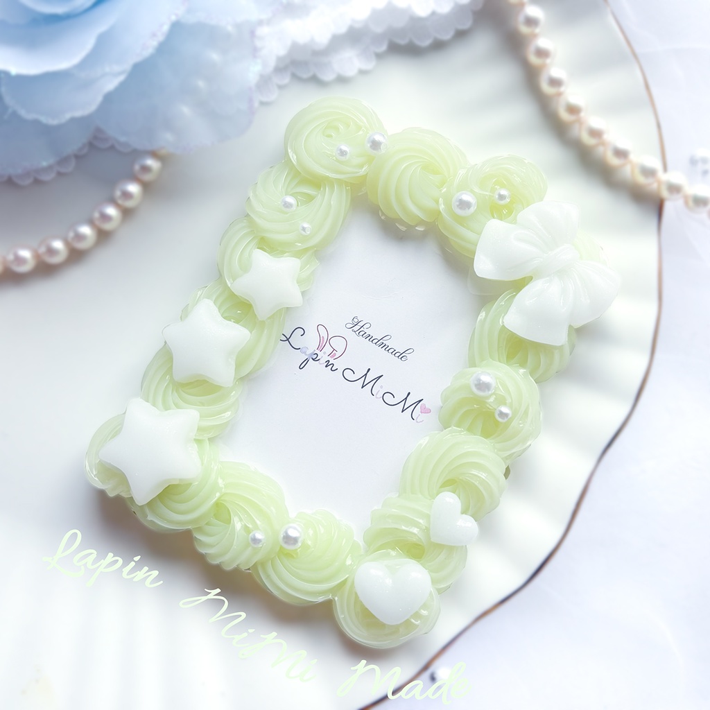 パステル ホイップデコ 硬質トレカケース B8 ラメ入り マット ホワイト リボン 星 ハート パール カード ケース