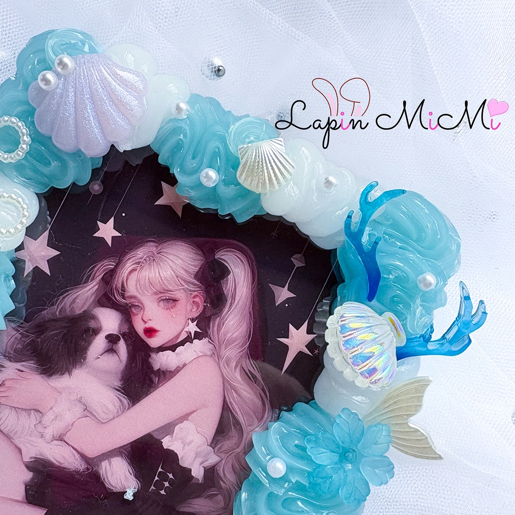 【B7】キーホルダー取り付け可 白 水色 クリア ラメ ホイップデコ 硬質トレカケース 大判 L版 ハガキ ポストカード 海 マーメイド 貝 カード ケース