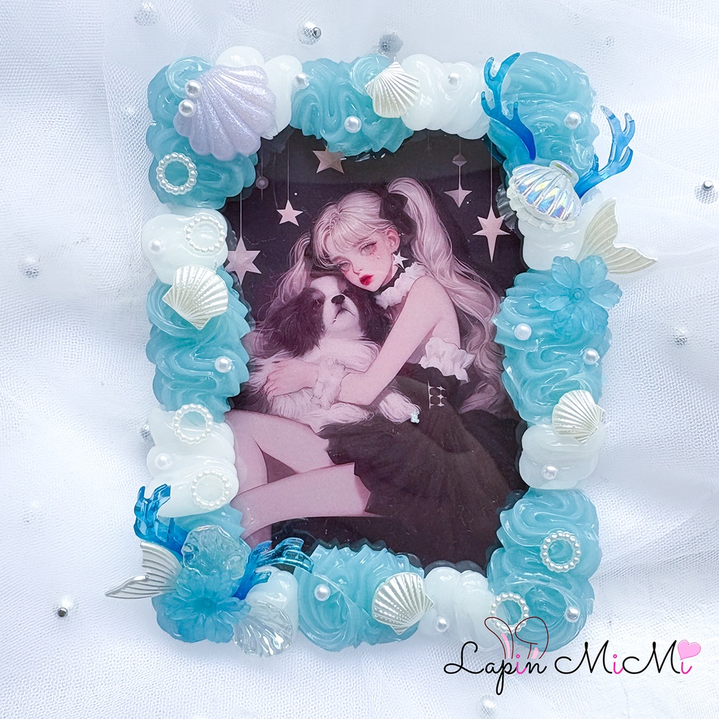 【B7】キーホルダー取り付け可 白 水色 クリア ラメ ホイップデコ 硬質トレカケース 大判 L版 ハガキ ポストカード 海 マーメイド 貝 カード ケース