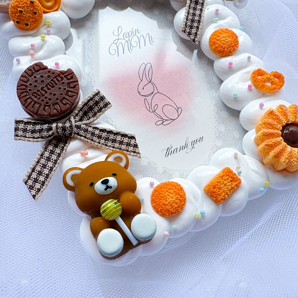 白 ホイップデコ 硬質トレカケース B8 くま チェック リボン クッキー お菓子 カード ケース 茶