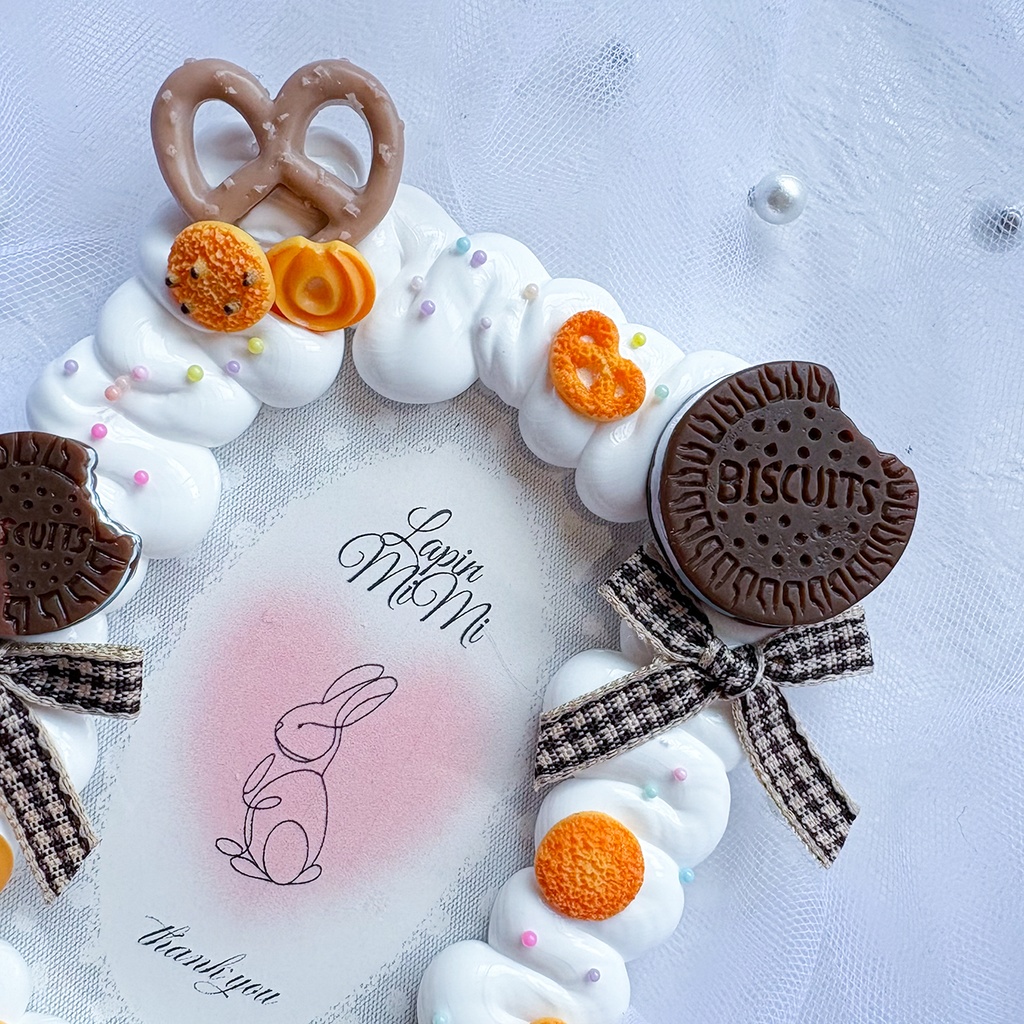 白 ホイップデコ 硬質トレカケース B8 くま チェック リボン クッキー お菓子 カード ケース 茶